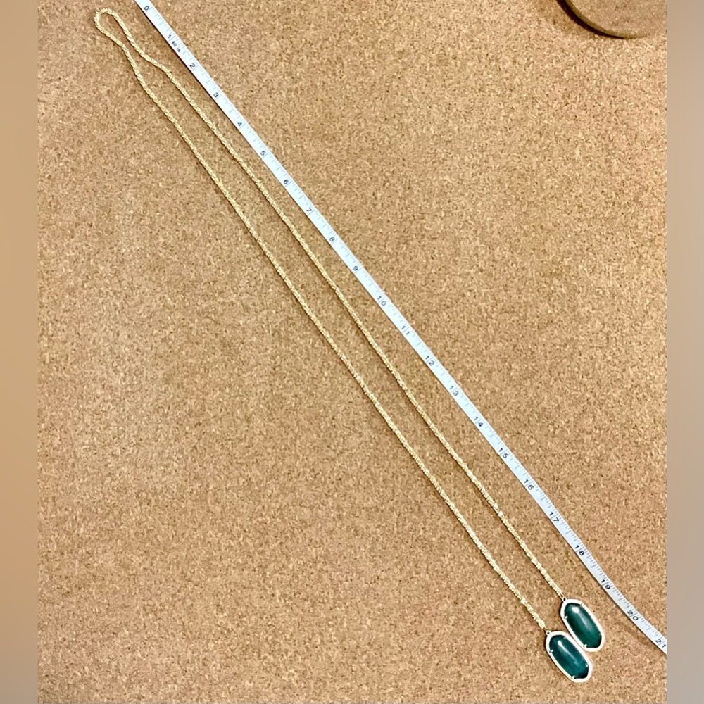 Rare early Kendra Scott gold with Deep green Pendants wrap necklace. - Picture 6 of 6